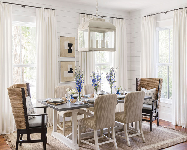 Lowcountry Farmhouse Photo Dining Room