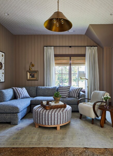 Sea Island Farmhouse Color Photo Upper Family Room