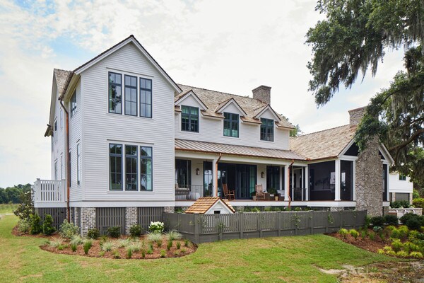 Sea Island Farmhouse Color Photo Rear View