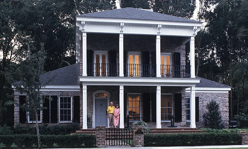 Garden District Front Color Photo