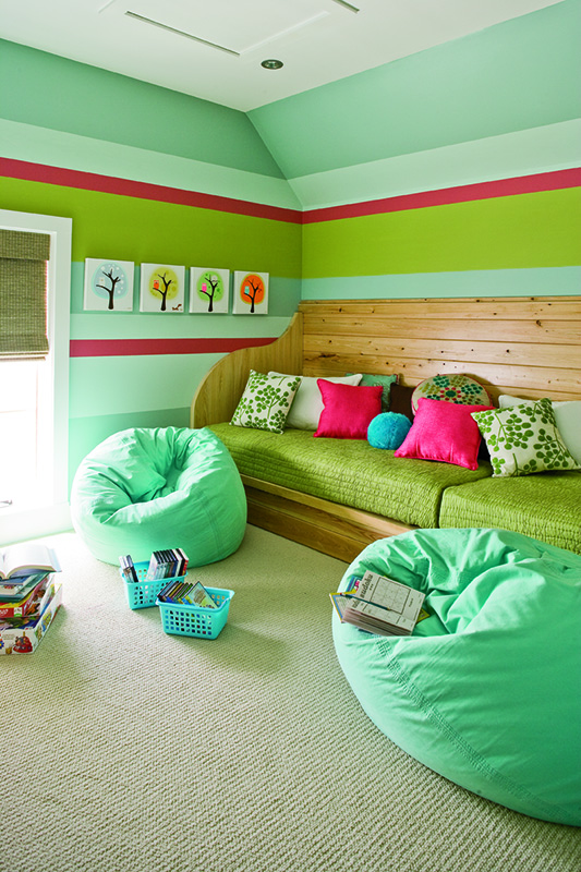 Tarpon Run Photo Kids Bedroom Sitting Area