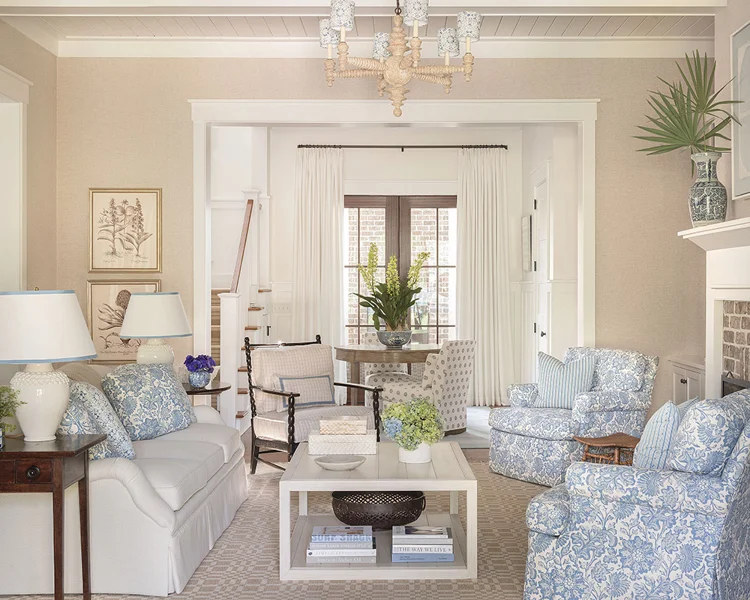 Lowcountry Farmhouse Photo Gathering Room