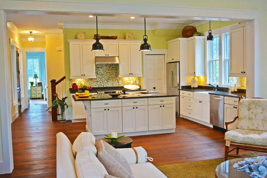 Water's Edge Photo Living Room to Kitchen