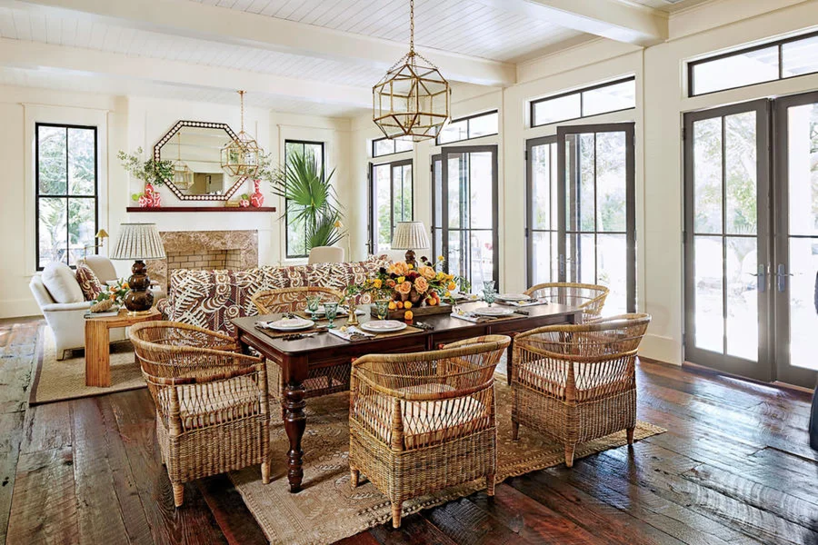Islander Cottage Photo Dining Room