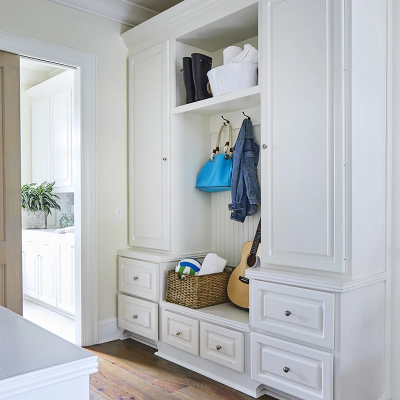 Lakeside Farmhouse Photo Mudroom