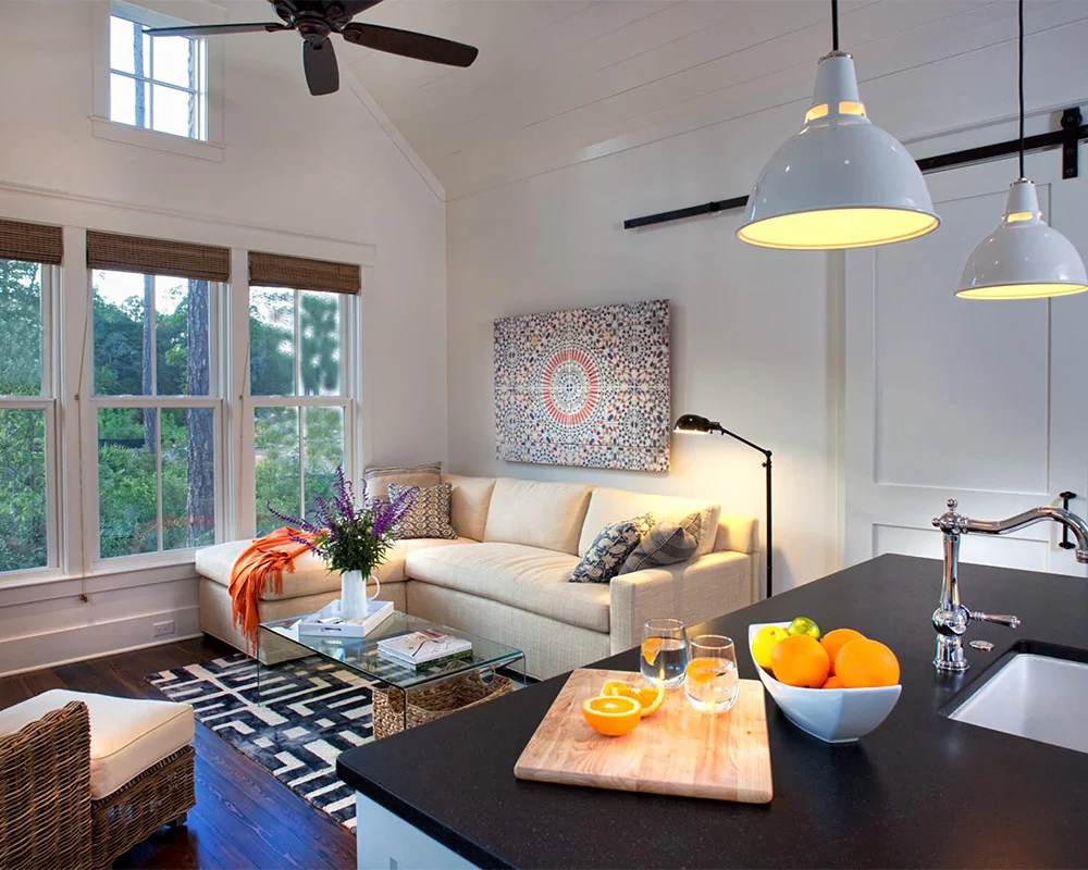 Palmetto Cottage Photo Kitchen to Living Room