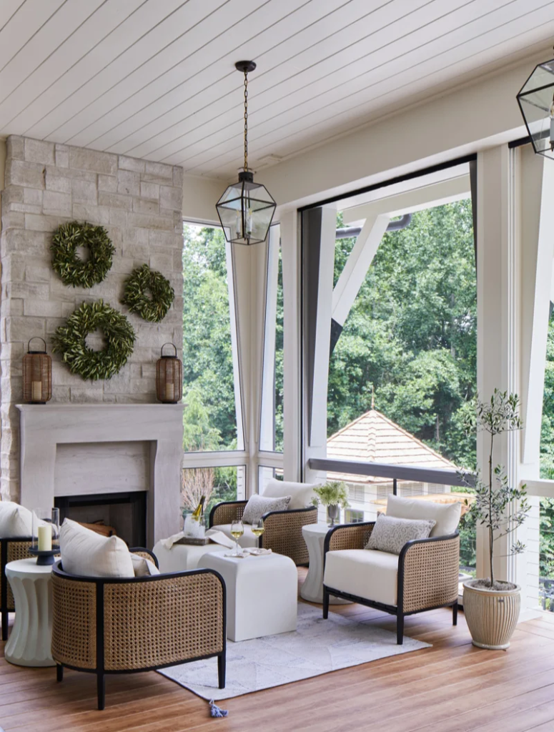 Dogwood Acres Photo Screened Porch