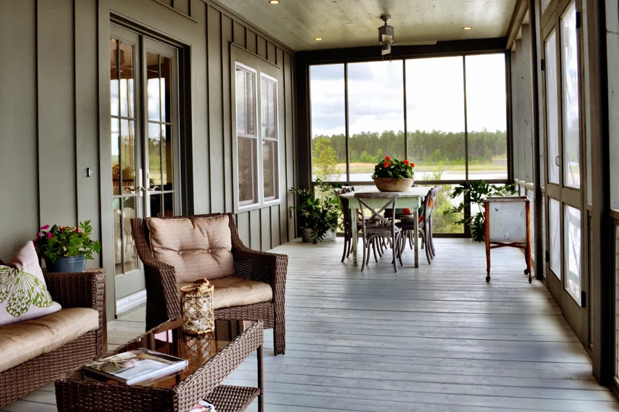 Raleigh Retreat Photo Screened Porch